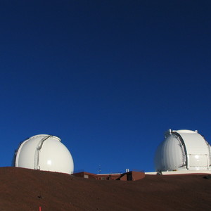 Keck_telescopes